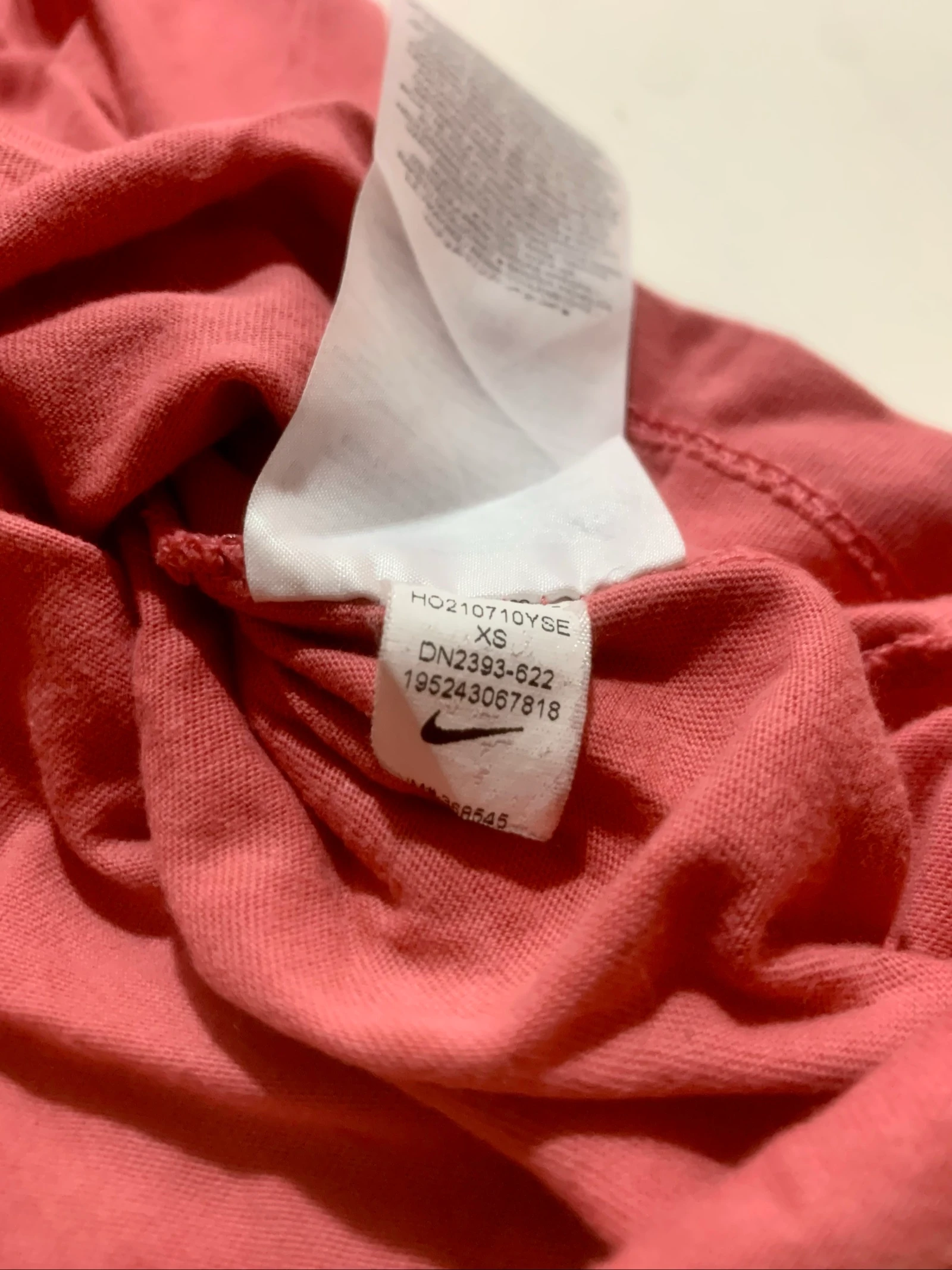 Camiseta Nike Original Color Coral Talla XS – photo 5